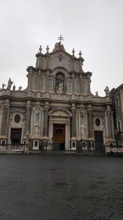 La Nuova Locandiera Катания Экстерьер фото